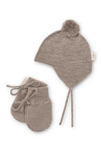 Load image into Gallery viewer, Copenhagen Colors Merino Bonnet & Mittens Set