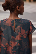 Load image into Gallery viewer, Hutch Spade Dress
