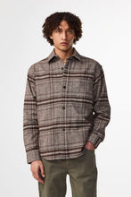 Load image into Gallery viewer, NN07 Adwin in Creme Check
