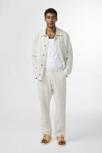 Load image into Gallery viewer, NN07 Bill Trouser in Oat
