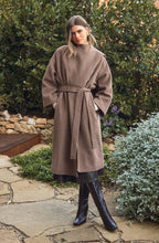 Load image into Gallery viewer, ASTR Elaxi Coat
