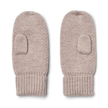 Load image into Gallery viewer, Wheat Haansi Mittens
