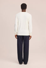 Load image into Gallery viewer, NN07 Clive L/S Tee Egg White
