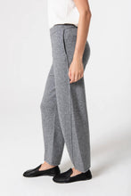 Load image into Gallery viewer, Laolao Studios Zoe Sweatpants in Black
